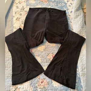 Lululemon Size 10 Flared Align Leggings - square dot, newer style